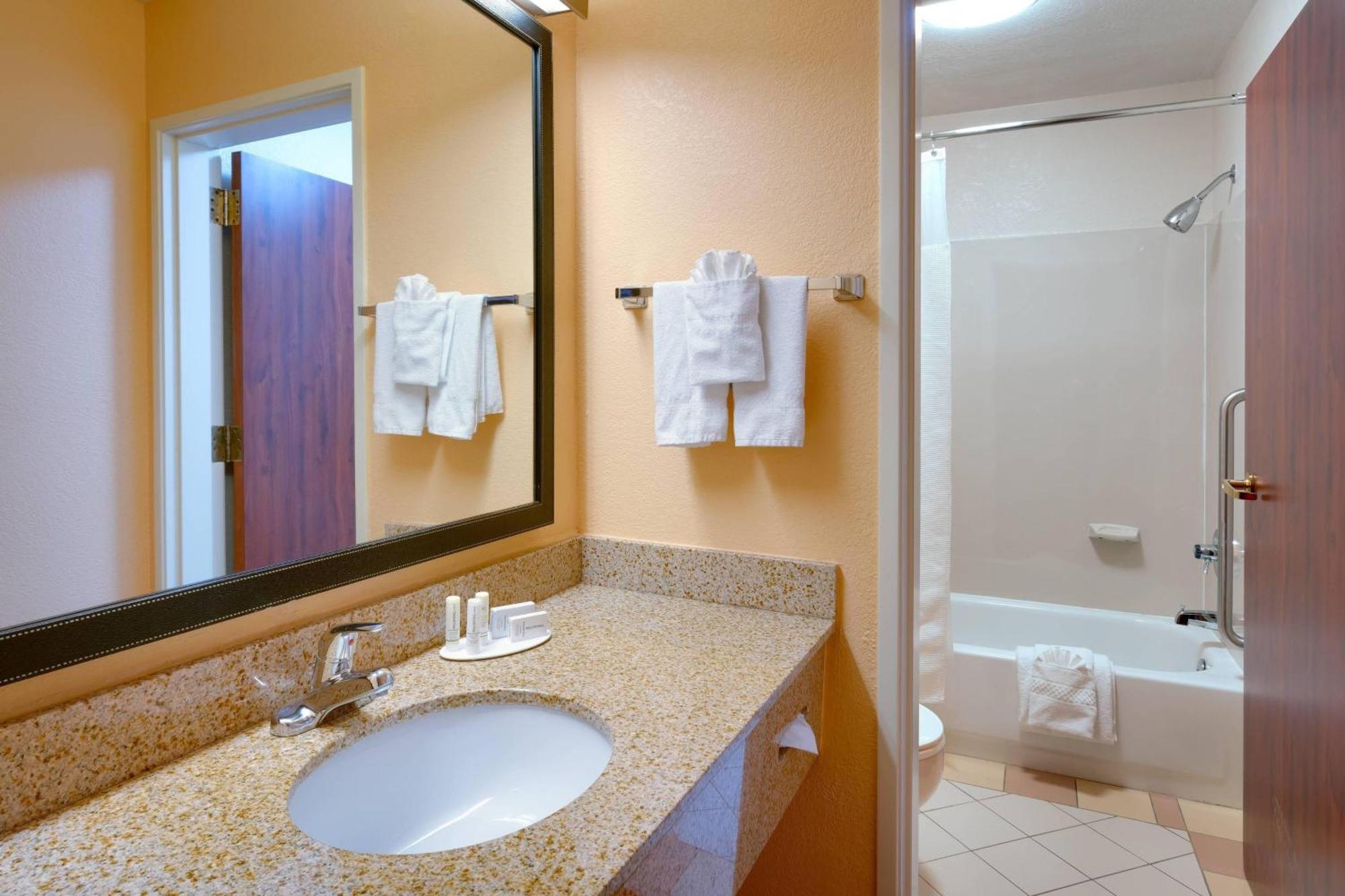 Fairfield Inn By Marriott Прово Экстерьер фото