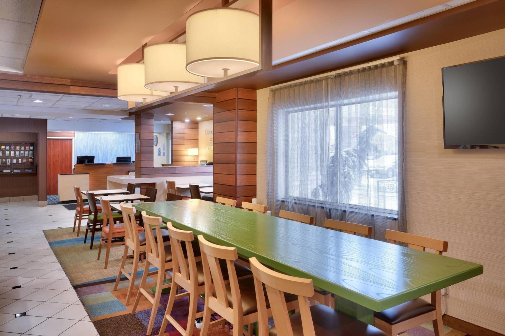 Fairfield Inn By Marriott Прово Экстерьер фото